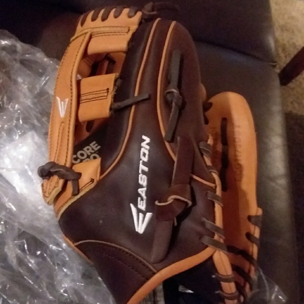 Easton baseball softball glove mitt